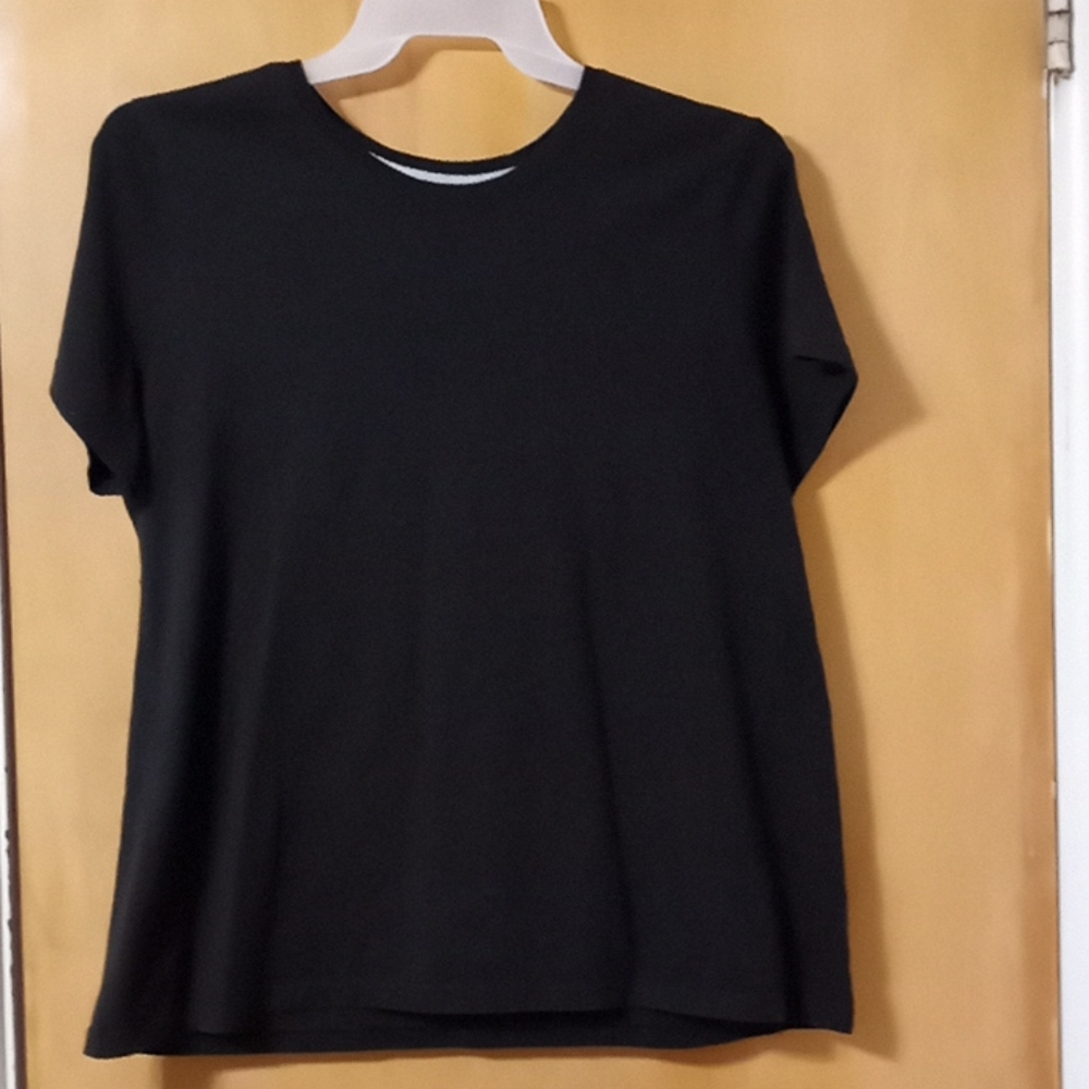 Time and Tru Black short sleeve shirt
